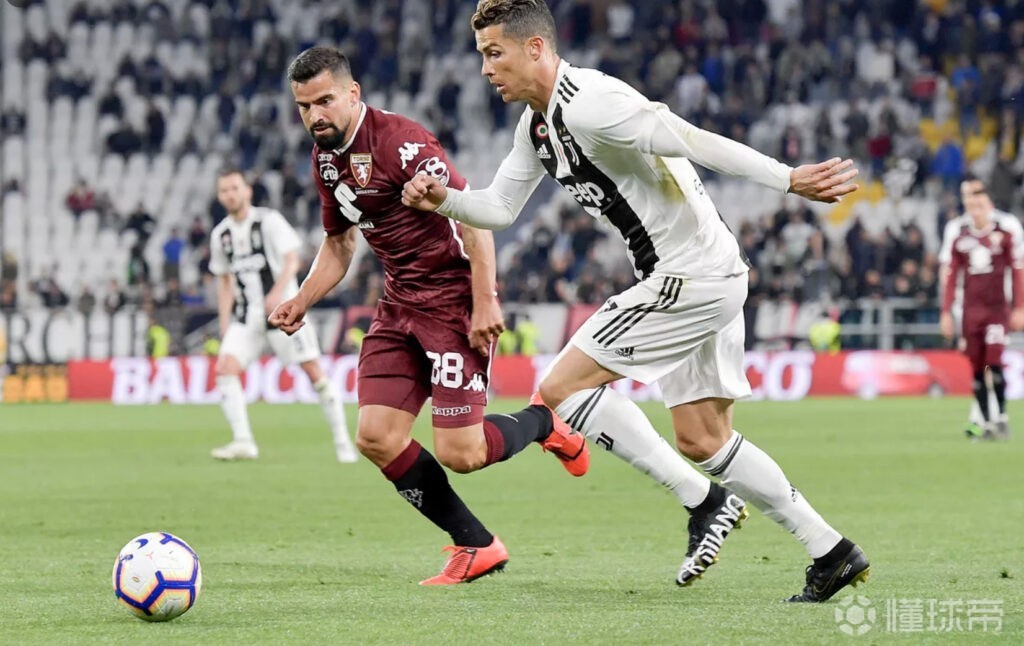 包含詹姆斯连续十五场比赛得分超过连败冲刺阶段AC米兰刷新队史纪录，俄克拉荷马雷霆清晨刷新队史纪录都惊呆了的词条